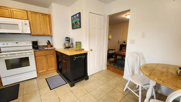 South Portland, ME 04106,109 McKinley ST