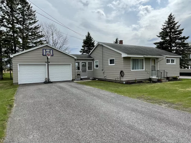 1658 Main ST, Mapleton, ME 04757
