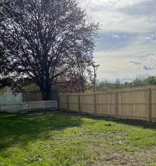 Mechanic Falls, ME 04256,78 Elm ST