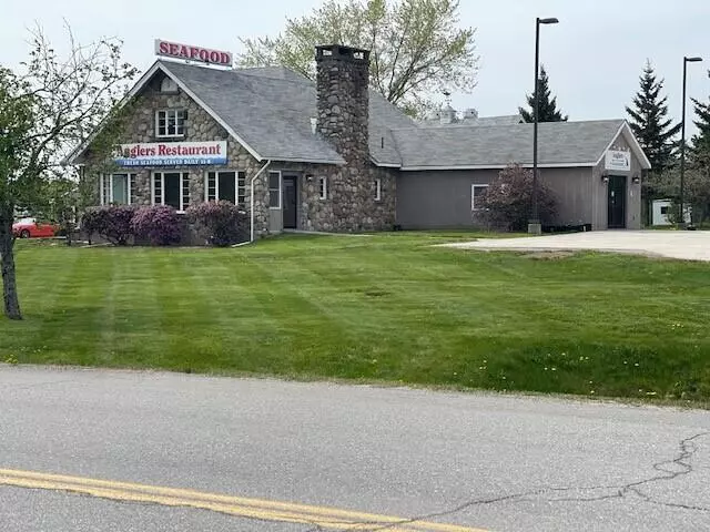 Hampden, ME 04444,91 Coldbrook RD