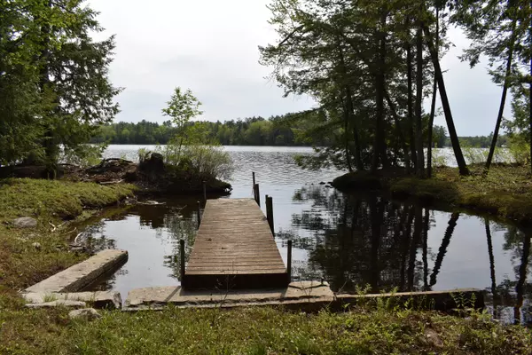 Winthrop, ME 04364,88 Longfellow LN