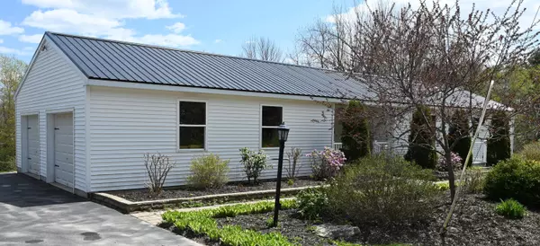 Freeport, ME 04032,7 Cheyenne DR