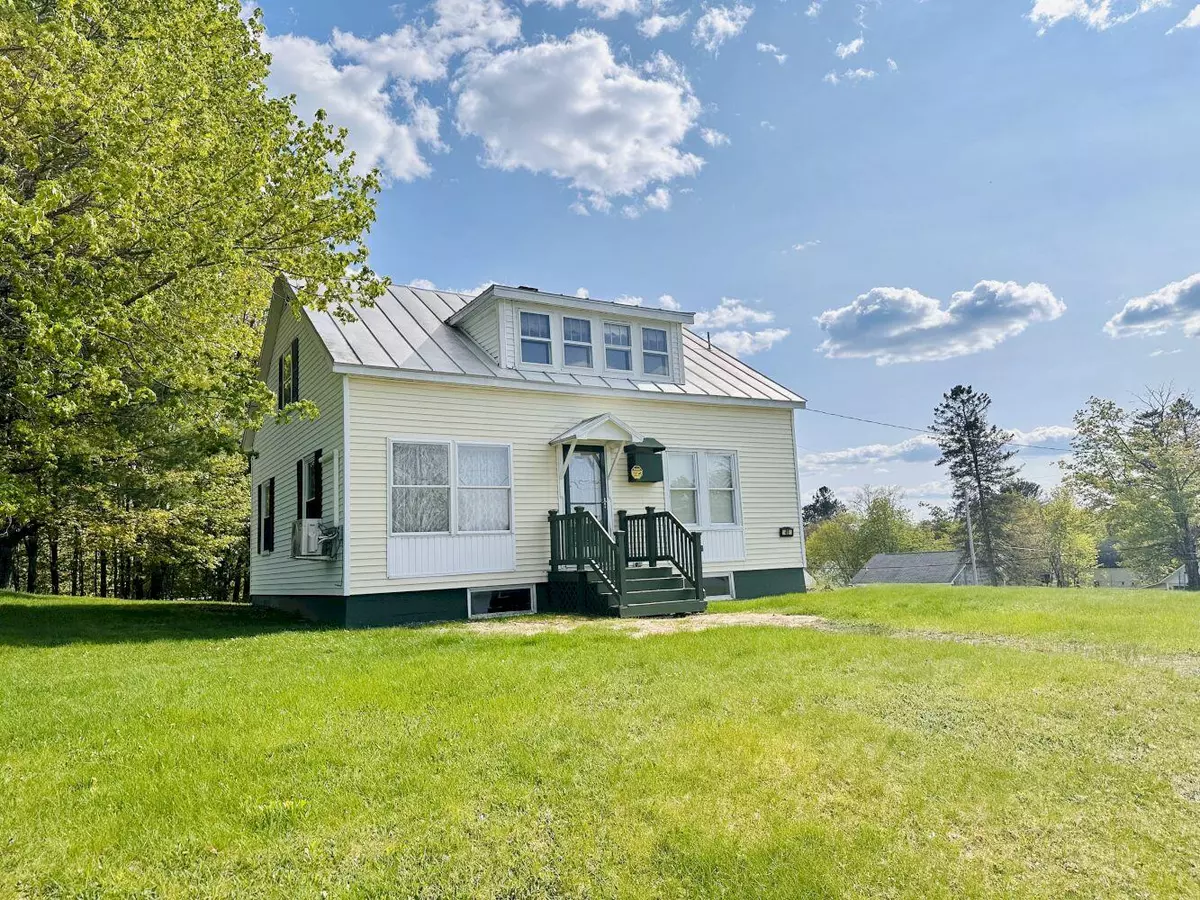 Madison, ME 04950,49 John ST