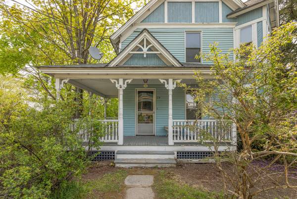 39 Park ST, Paris, ME 04281