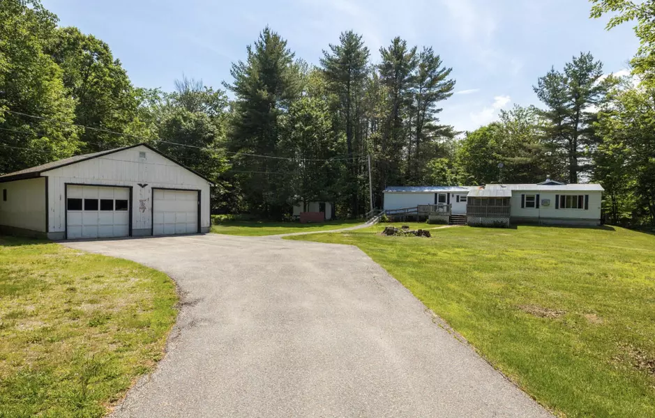 93 Dunns Corner RD, Mount Vernon, ME 04352