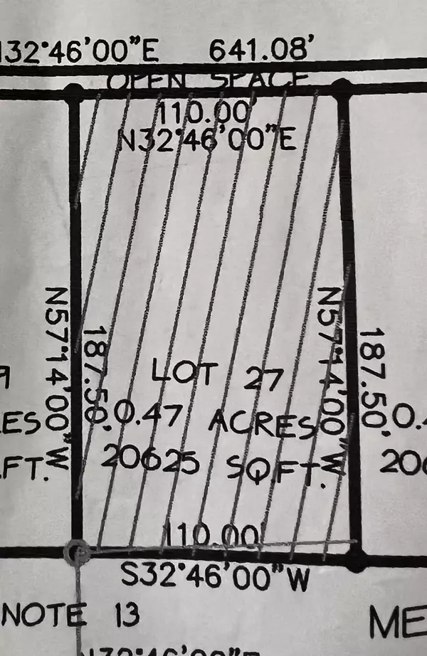 27 Meadow DR, Waterville, ME 04901