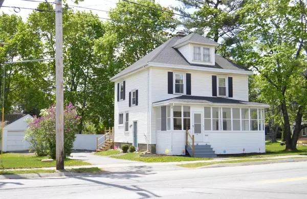 744 Hammond ST, Bangor, ME 04401
