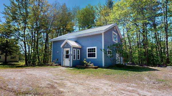 58 Welch AVE, Monmouth, ME 04259