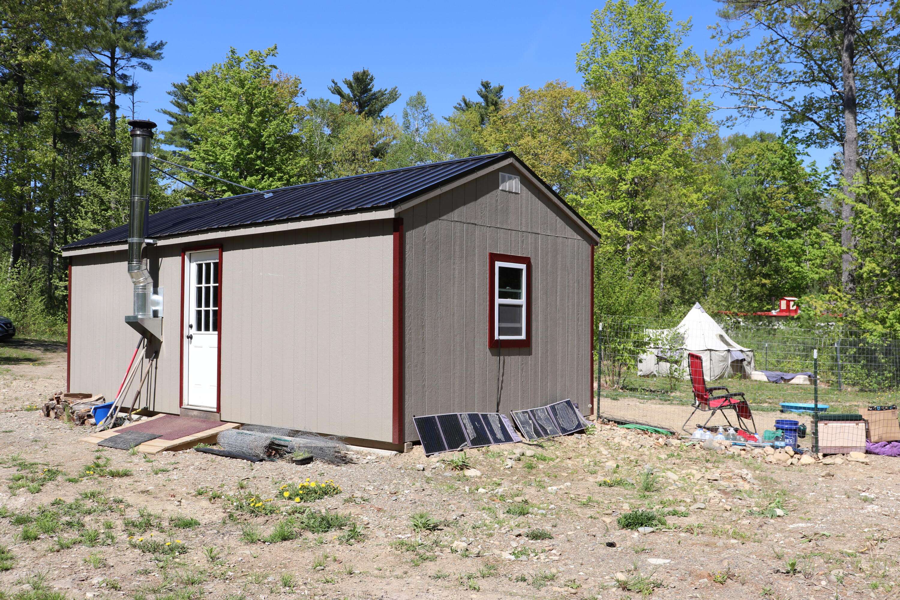 408 Townhouse RD, Kenduskeag, ME 04450