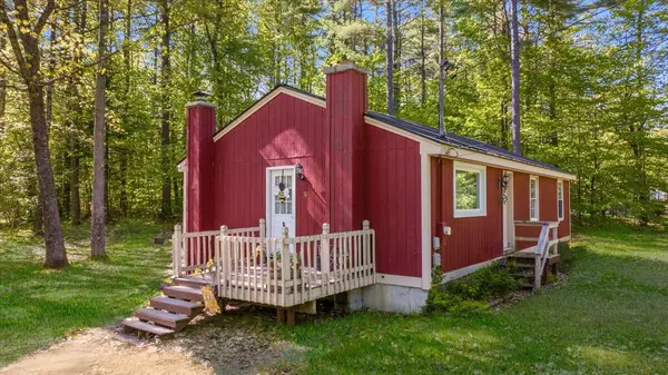 52 Kennedy DR, Waterboro, ME 04061