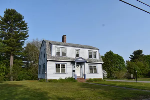 Winthrop, ME 04364,72 Greenwood AVE