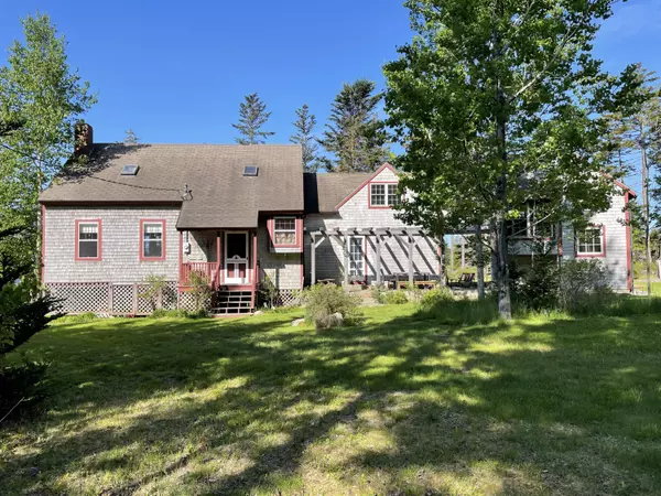 Vinalhaven, ME 04863,75 Boy Scout Point RD