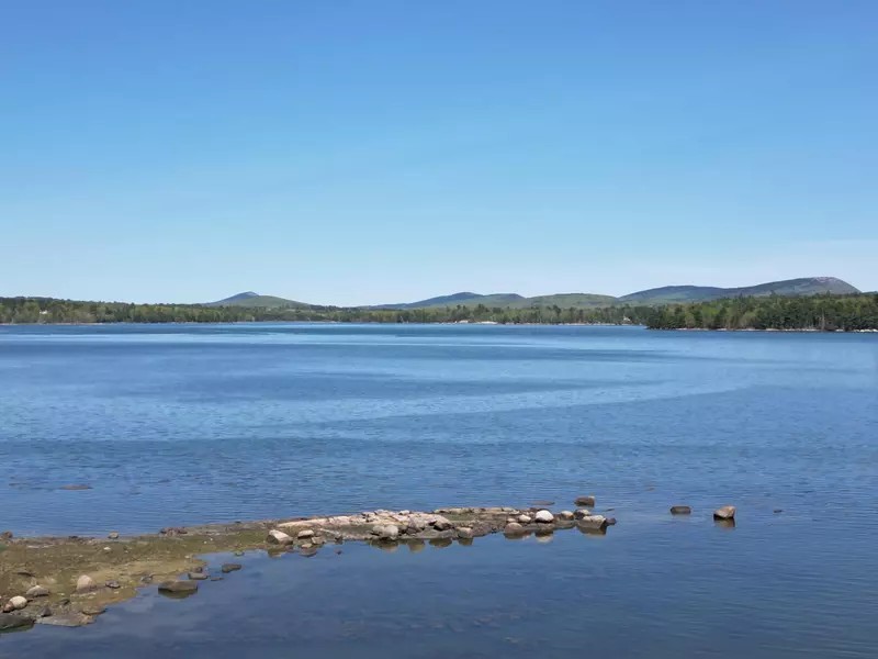 3 Billings Cove EST, Franklin, ME 04634