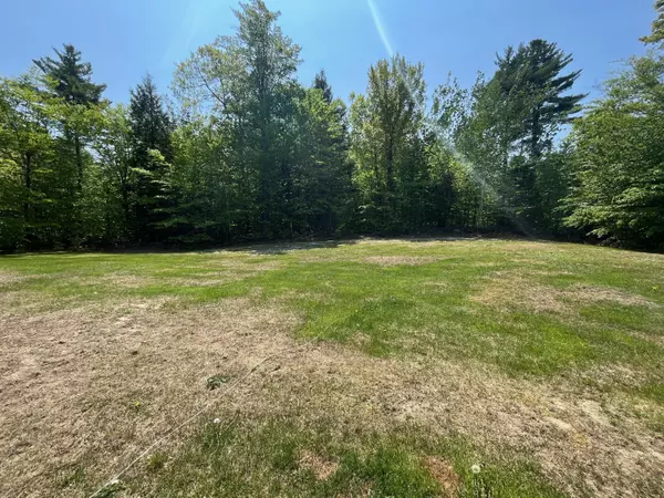 Sidney, ME 04330,26 Chantal DR