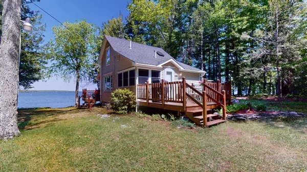 249 Kitchen Hill RD, Newport, ME 04953