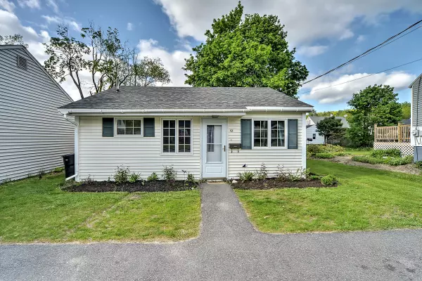 43 Newland AVE, Augusta, ME 04330