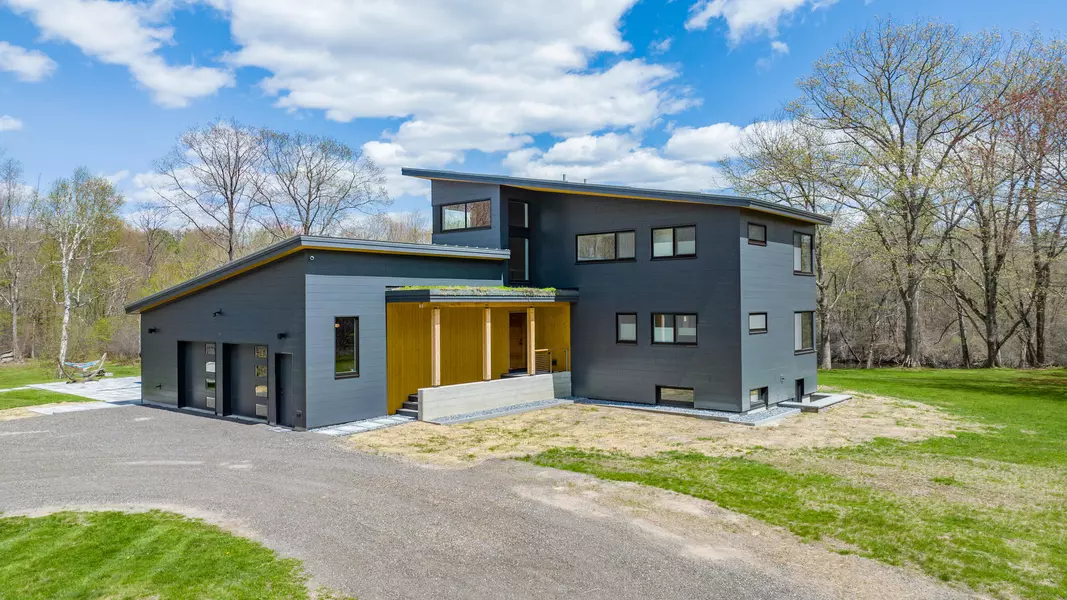 429 Sligo RD, Yarmouth, ME 04096