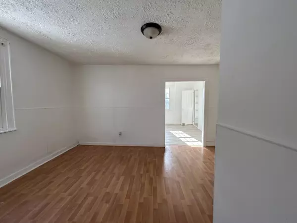 New Gloucester, ME 04260,21 Bald Hill RD