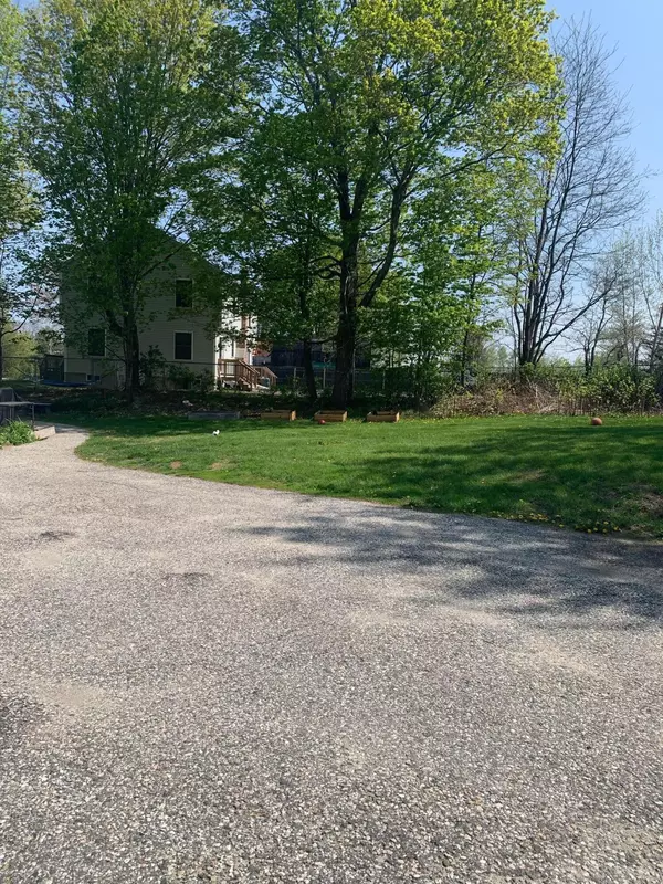 New Gloucester, ME 04260,21 Bald Hill RD