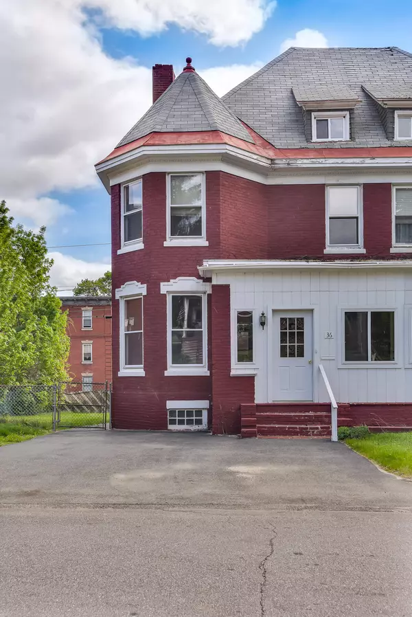 Rumford, ME 04276,36 Erchles ST