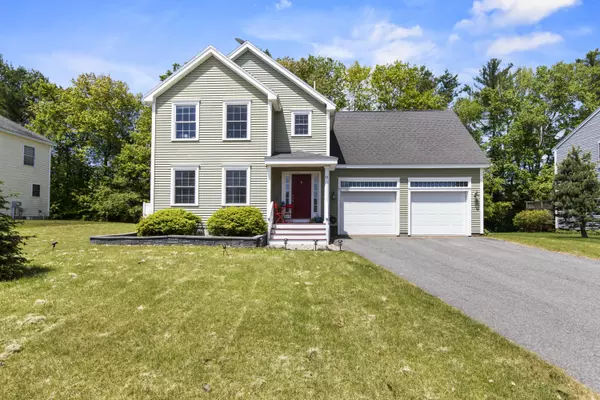 72 Victoria DR, Westbrook, ME 04092