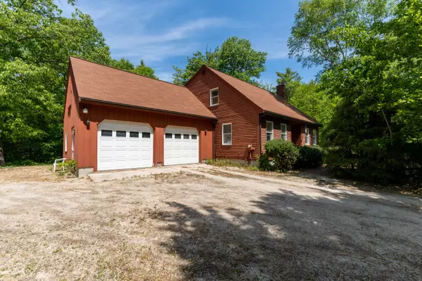 23 Waterman DR, New Gloucester, ME 04260