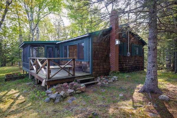 59 Recreation RD, Gouldsboro, ME 04607