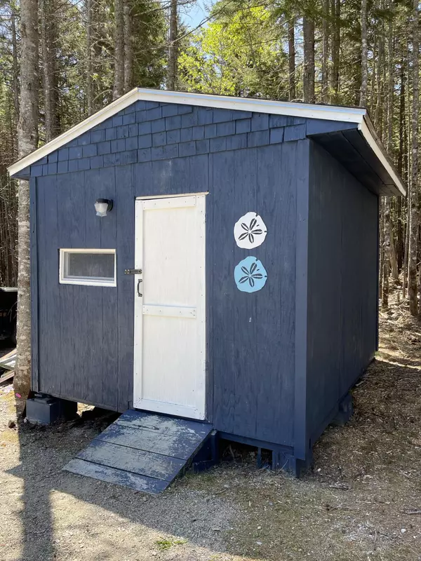 Roque Bluffs, ME 04654,627 Duck Cove RD