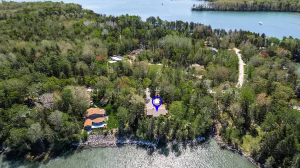 South Thomaston, ME 04858,149 Hayden Point RD