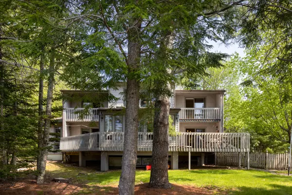 South Thomaston, ME 04858,149 Hayden Point RD