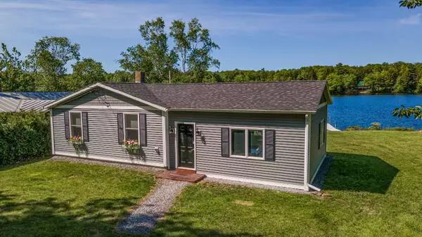 87 Roberts Shore RD, Liberty, ME 04949