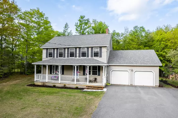 126 Smith RD, Hermon, ME 04401