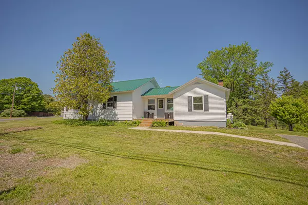 613 Fairbanks RD, Farmington, ME 04938