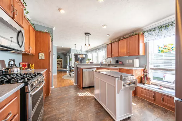 Bangor, ME 04401,7 Ledge CIR