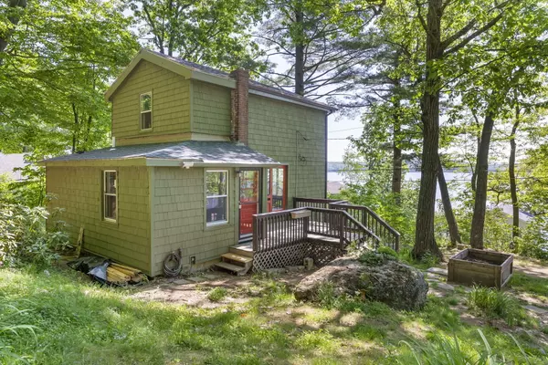 86 Shore DR, Sabattus, ME 04280