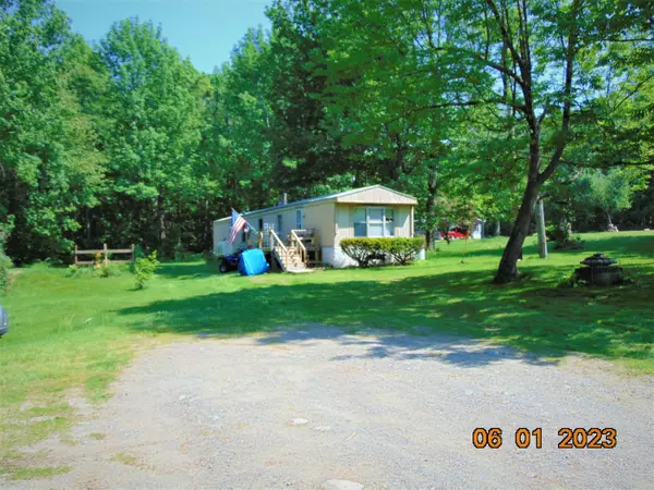 925 Brunswick RD, Richmond, ME 04357