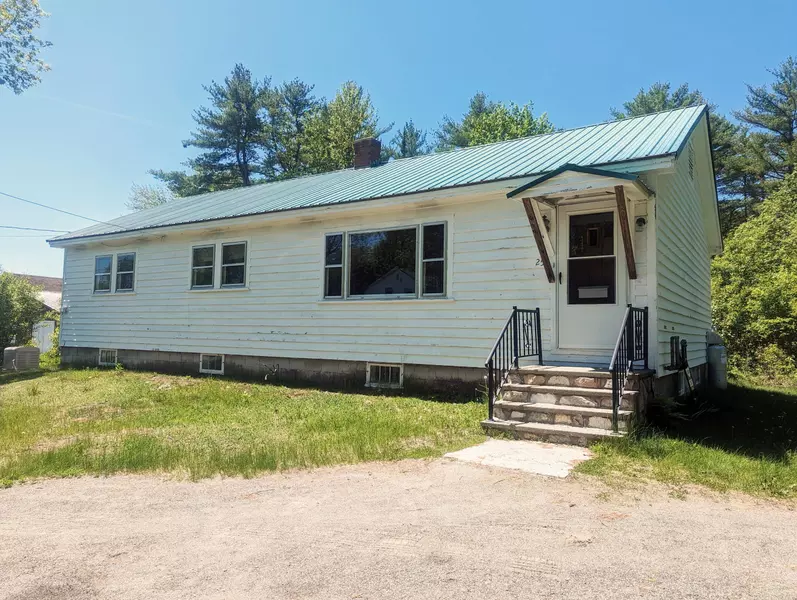 25 Meulendyk AVE, Brownville, ME 04414