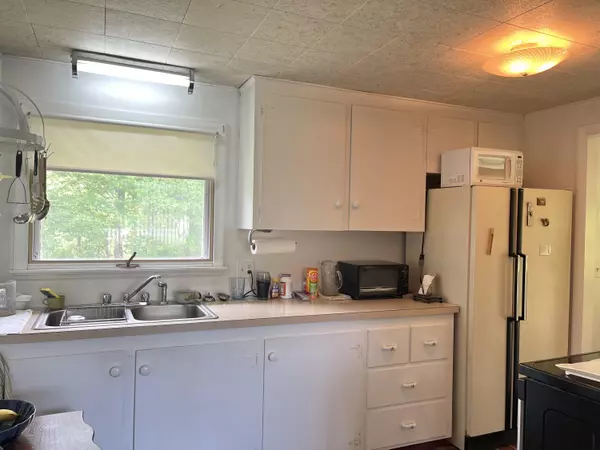 Lisbon, ME 04250,44 King RD