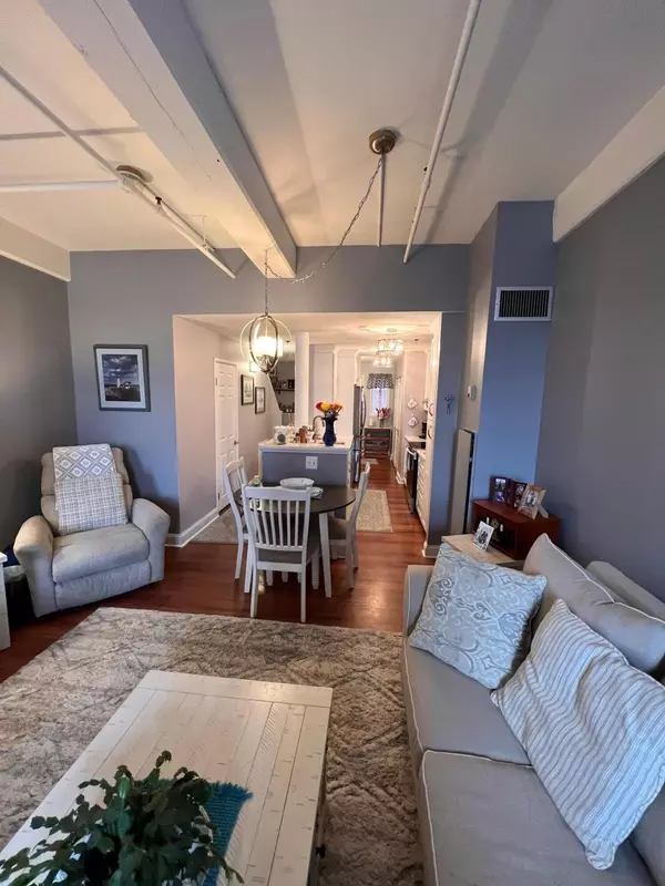 Saco, ME 04072,1 Saco Island TER #327