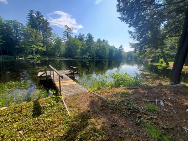 65 Merrow LN, Smithfield, ME 04978