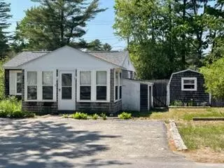 1 Ryefield DR, Old Orchard Beach, ME 04064