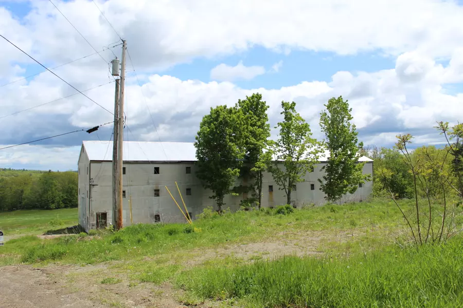 70 Sky Scraper Hill RD, Brooks, ME 04921