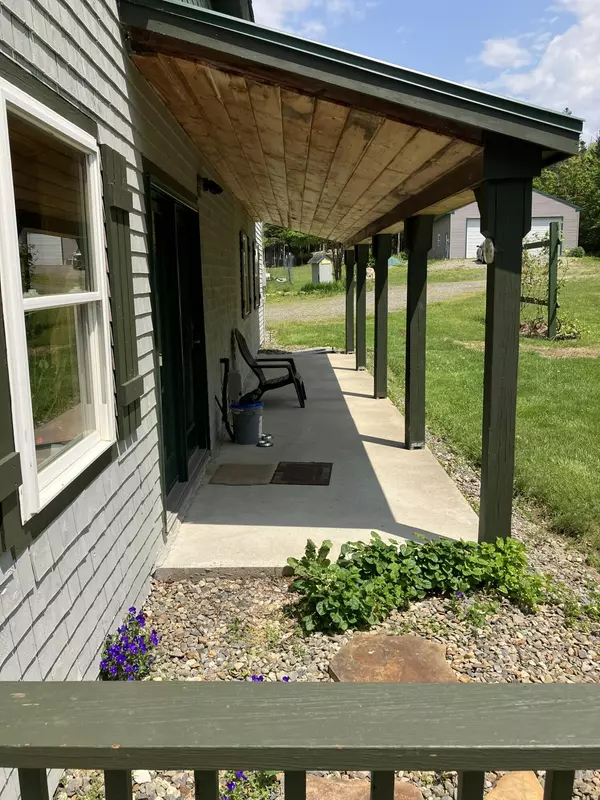 Phillips, ME 04966,32 Weld RD