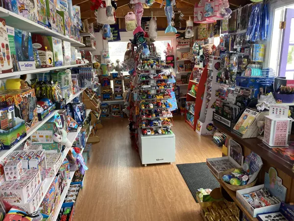 Ogunquit, ME 03907,116 Perkins Cove RD