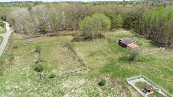 Freeport, ME 04032,166 Durham RD