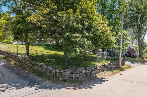 Kittery, ME 03904,9 Cottle LN