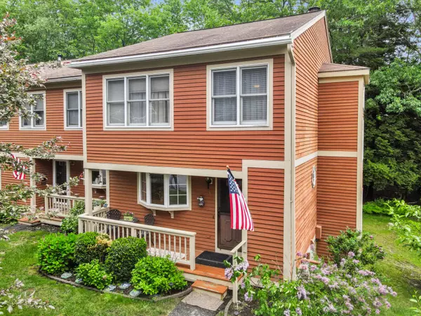 8 Lincoln Woods LN #8, Waterville, ME 04901