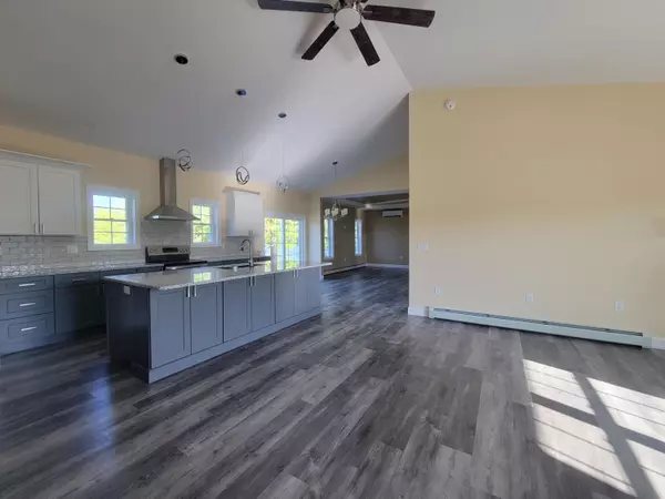 Hermon, ME 04401,280 Partridge LN