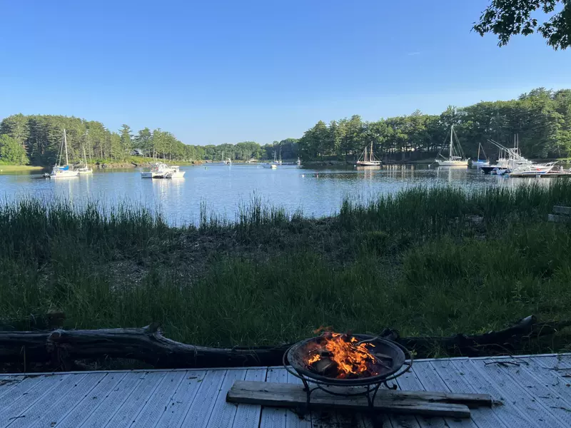 15 Tiffany LN, Saco, ME 04072