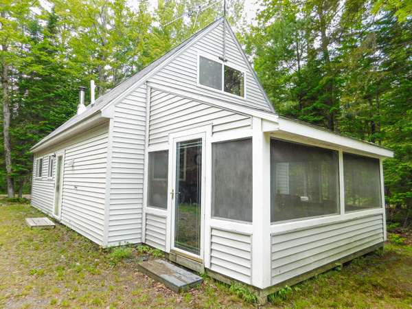 15 Point RD, Guilford, ME 04443